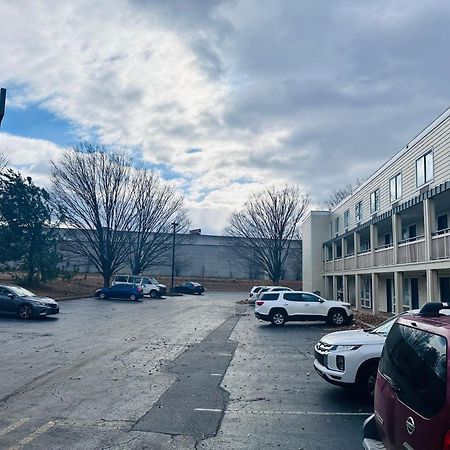 Quality Inn Newark Exterior photo