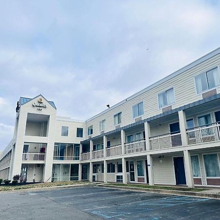 Quality Inn Newark Exterior photo